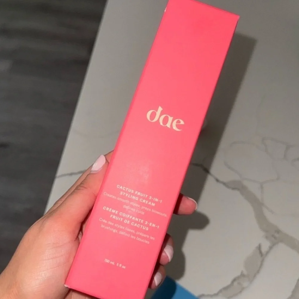 Dae 3-in-1 styling cream